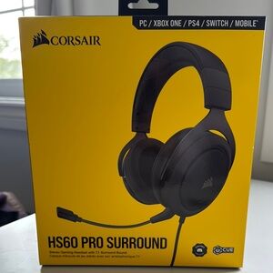 Corsair HS60 Pro Surround Headset in Black and Yellow